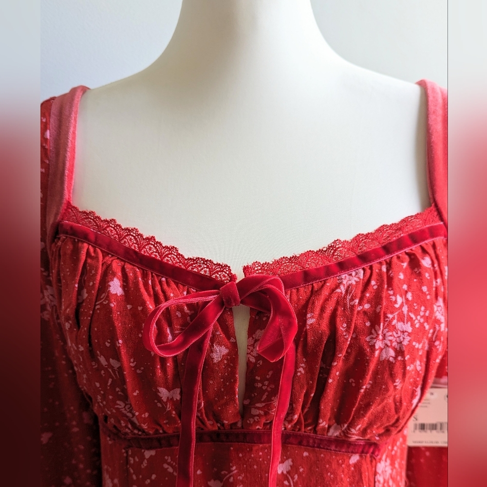 NWT.....Free People Tess Velvet-Trim Red Floral Mini Dress Size Small - Picture 4 of 12